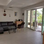 Maja * נייביצה