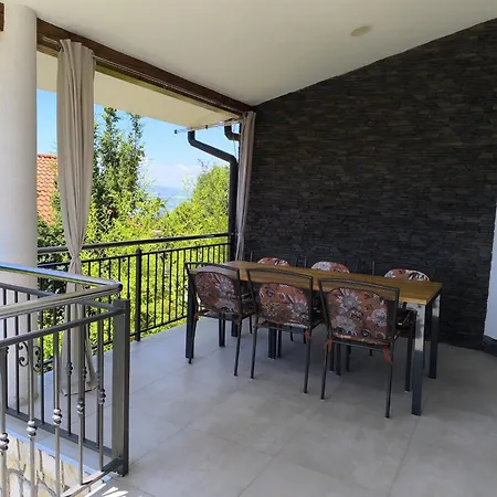 Maja Apartmán Njivice