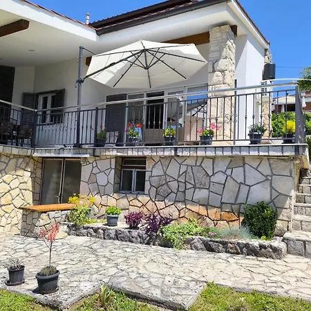 Maja Apartmán *