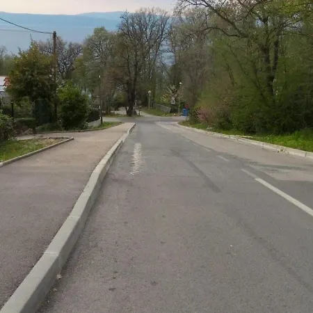 Apartment Maja Njivice